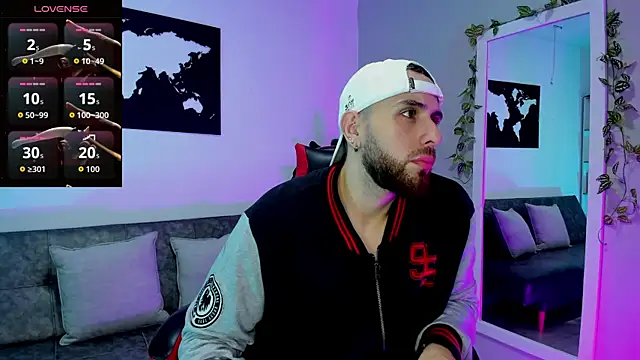 Maximo Wolff online show from November 28, 7:58 pm