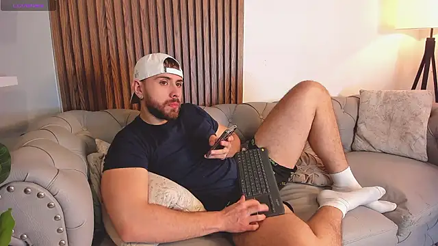 Maximo Wolff online show from March 23, 12:33 am