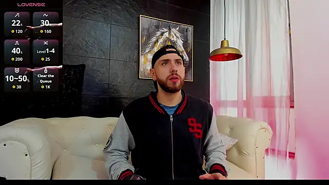 Maximo Wolff online show from November 14, 7:17 pm