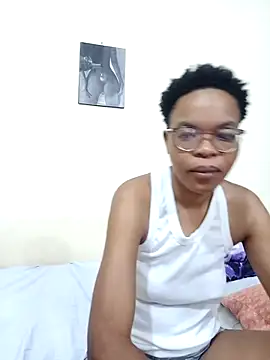 Miss-Hennessy online show from March 25, 8:08 pm