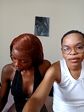 Miss-Hennessy online show from April 22, 9:38 am