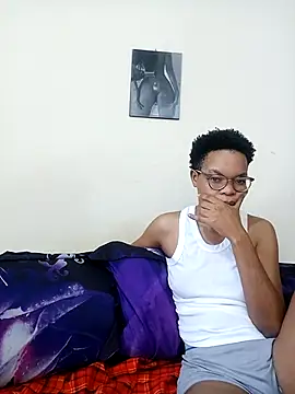 Miss-Hennessy online show from April 10, 2:57 pm