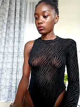 Miss-Hennessy online show from March 19, 12:05 pm