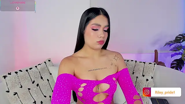 Cutie Riley online show from October 9, 3:34 pm