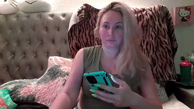 BigBoobsBlair online show from October 4, 5:20 am