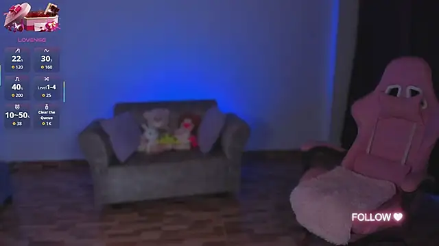 lunaarose online show from September 17, 4:14 am