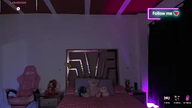 lunaarose online show from February 21, 3:52 am