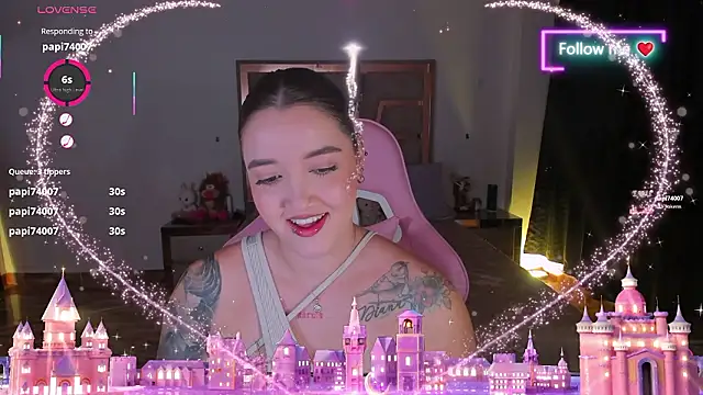 lunaarose online show from March 26, 3:38 am