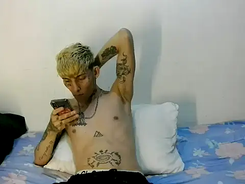 KinkyLatinCock online show from September 24, 11:43 pm
