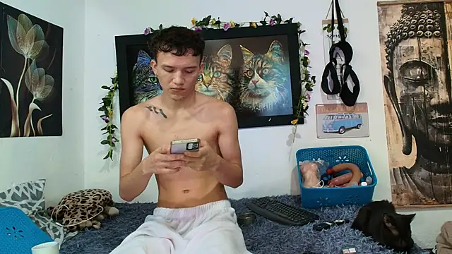 Patrick phoenix online show from October 14, 3:34 pm