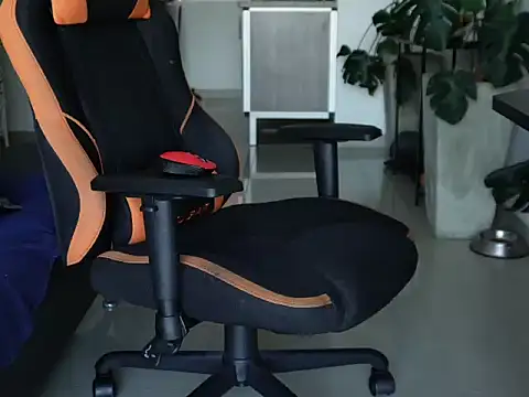 Vbenz28 online show from February 28, 2:50 pm