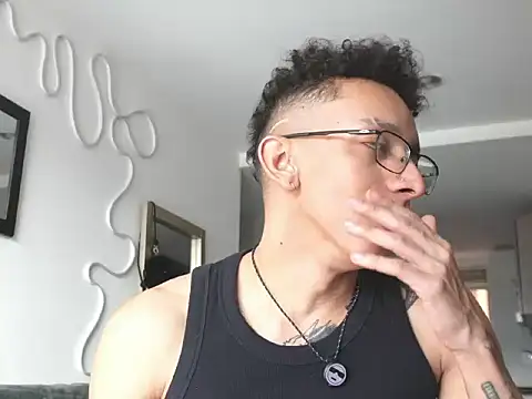 Vbenz28 online show from March 14, 9:32 pm