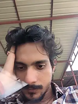 Snapshot of Sushant001 chatting on May 2, 7:35 am Sushant001 online show from May 2, 7:35 am
