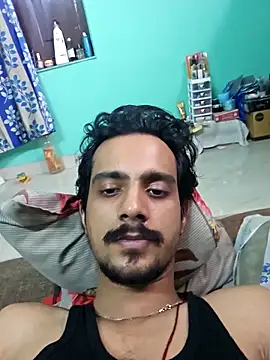 Snapshot of Sushant001 chatting on April 21, 3:02 am Sushant001 online show from April 21, 3:02 am