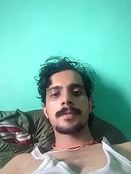 Snapshot of Sushant001 chatting on November 4, 9:35 am Sushant001 online show from November 4, 9:35 am