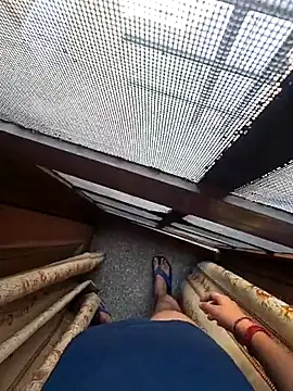 desir3dlund online show from March 3, 7:04 am