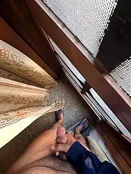 desir3dlund online show from December 14, 9:59 am