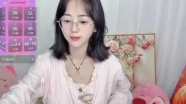nini a online show from May 31, 10:43 pm