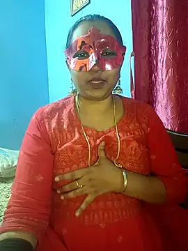 Snapshot of ammu1990 chatting on January 9, 1:29 pm ammu1990 online show from January 9, 1:29 pm