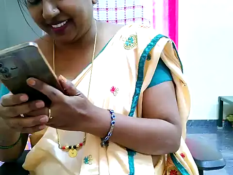 Snapshot of ammu1990 chatting on March 2, 7:37 am ammu1990 online show from March 2, 7:37 am