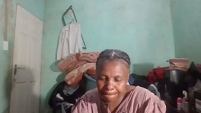 Snapshot of Nicky52 chatting on October 13, 7:15 pm Nicky52 online show from October 13, 7:15 pm