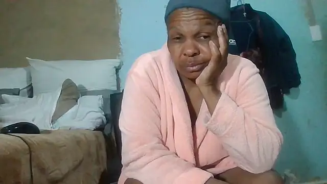 Snapshot of Nicky52 chatting on June 14, 2:24 am Nicky52 online show from June 14, 2:24 am