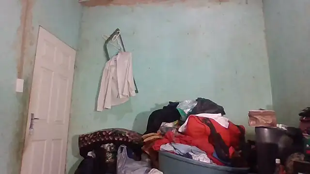 Nicky52 online show from October 27, 4:24 am