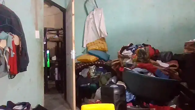 Nicky52 online show from November 1, 6:24 pm