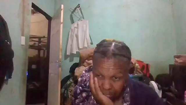 Snapshot of Nicky52 chatting on October 15, 3:38 am Nicky52 online show from October 15, 3:38 am