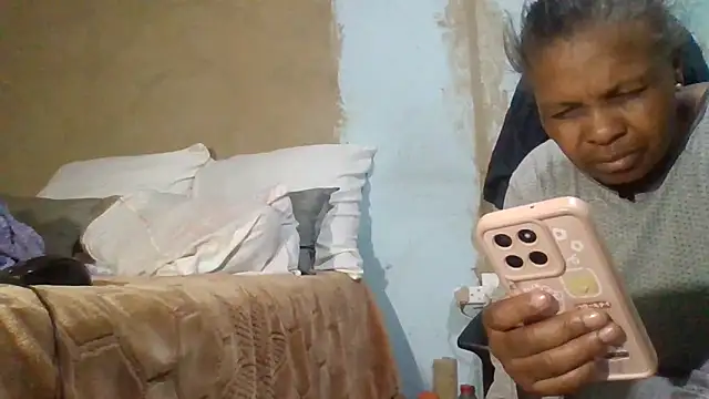 Nicky52 online show from April 11, 10:02 pm