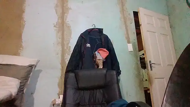 Nicky52 online show from April 4, 5:52 pm