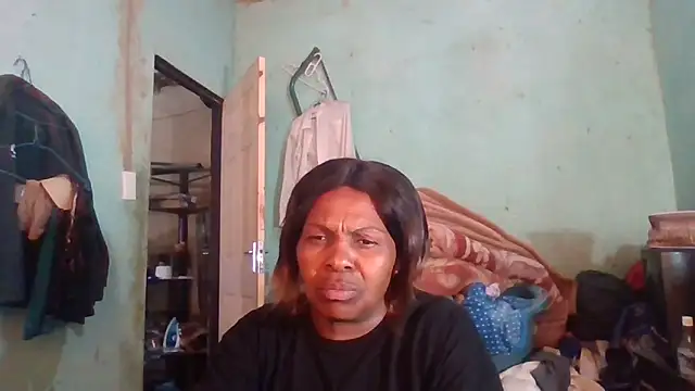Snapshot of Nicky52 chatting on October 18, 8:27 am Nicky52 online show from October 18, 8:27 am