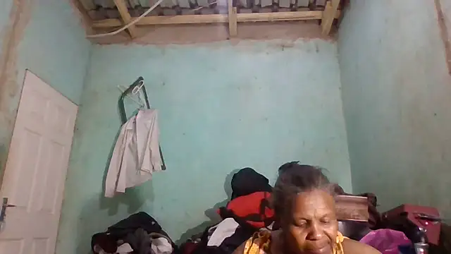 Snapshot of Nicky52 chatting on September 19, 5:39 pm Nicky52 online show from September 19, 5:39 pm