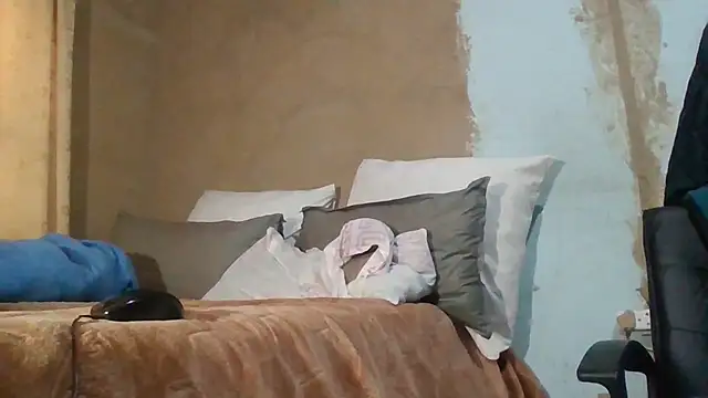 Nicky52 online show from April 2, 4:30 am