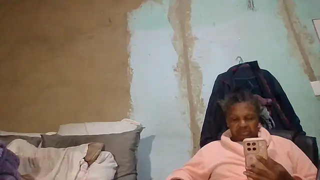 Nicky52 online show from April 18, 1:30 am