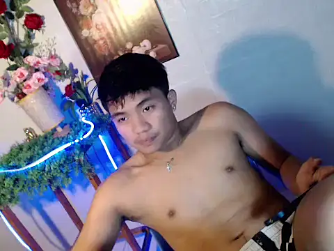 mostwantedtwink online show from June 2, 6:30 pm