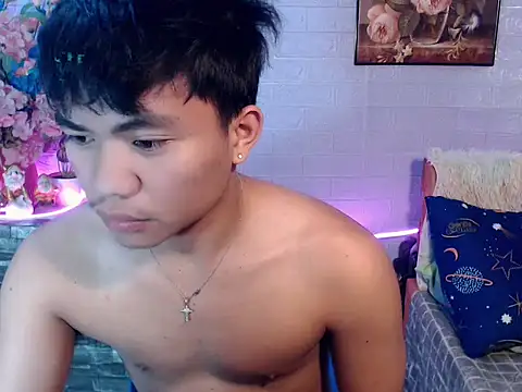 mostwantedtwink online show from June 17, 12:26 pm