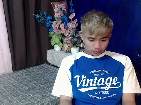 mostwantedtwink online show from April 25, 6:05 pm