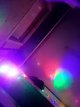 Snapshot of Hamzadz123 chatting on January 17, 12:04 am Hamzadz123 online show from January 17, 12:04 am