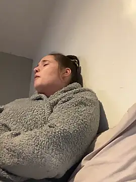 LollyLove  online show from April 17, 8:11 pm