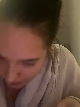 LollyLove  online show from February 6, 9:11 pm