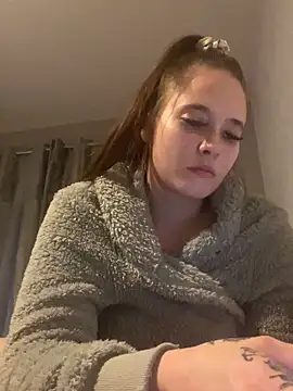 LollyLove  online show from December 5, 9:12 pm