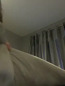 LollyLove  online show from December 3, 9:03 pm