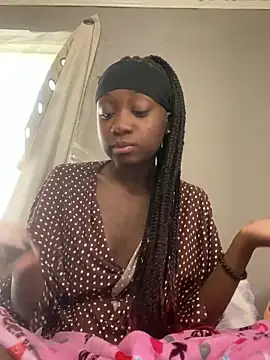 HennessyBaby21 online show from March 8, 3:37 pm