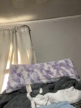 HennessyBaby21 online show from October 22, 12:59 pm