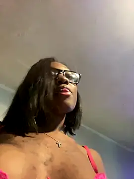 HennessyBaby21 online show from November 11, 1:50 pm