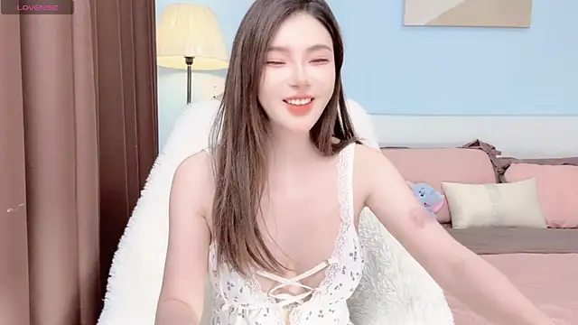 ViViennepp online show from October 29, 2:27 pm