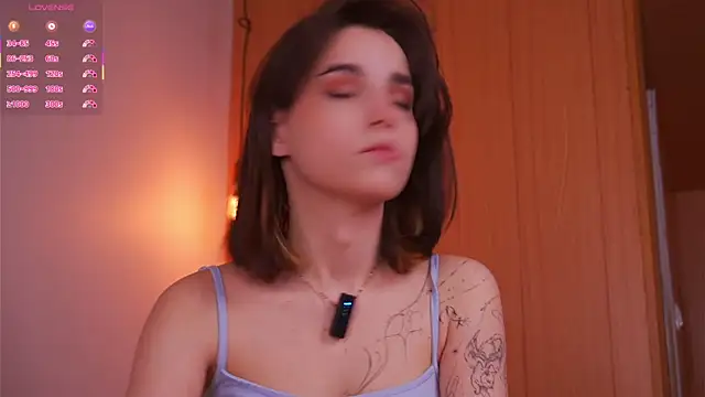 Asecondsoul online show from February 25, 5:40 am