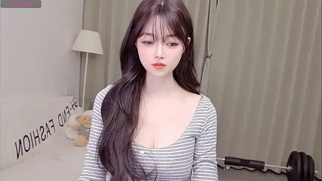 uikyy1 online show from July 24, 1:40 pm