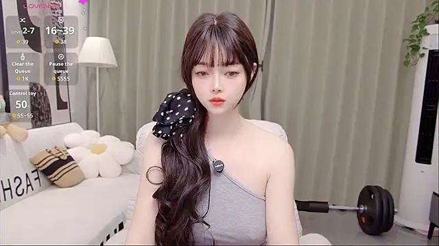 uikyy1 online show from April 3, 1:39 pm